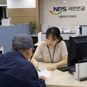 저소득층을 위한 국민연금 보험료 지원제도 도입 방법과 효과